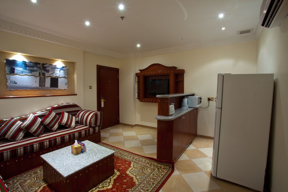 Al Liwan Suites Doha 41/67
