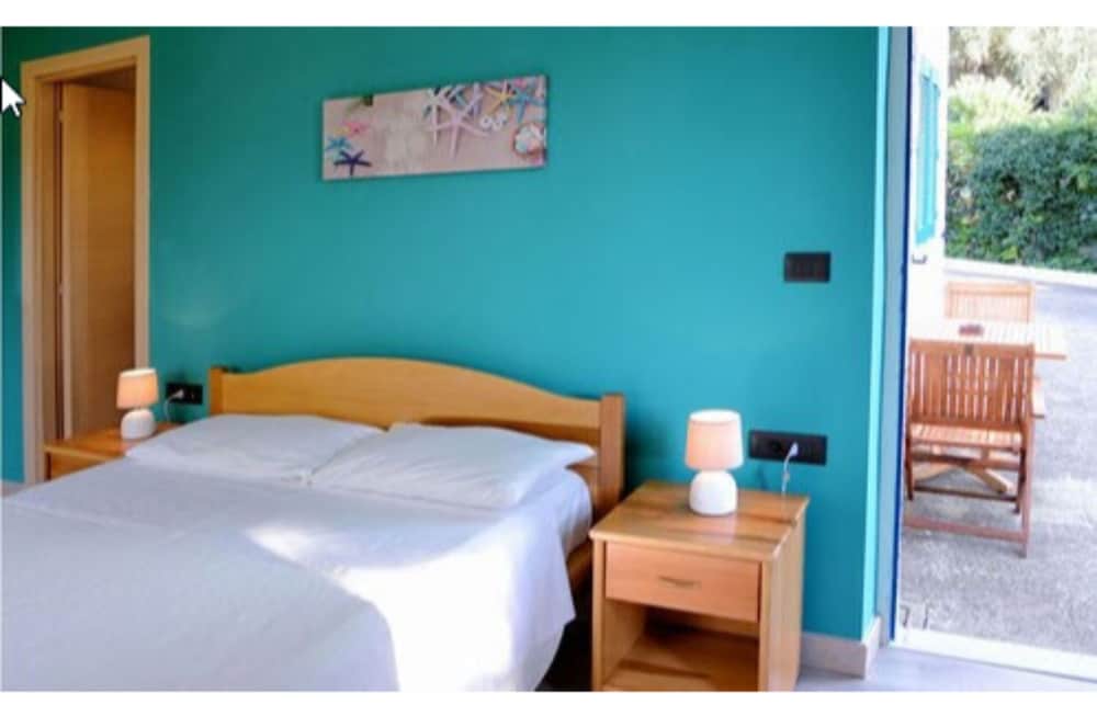 La Conchiglia Village Suites 10/50