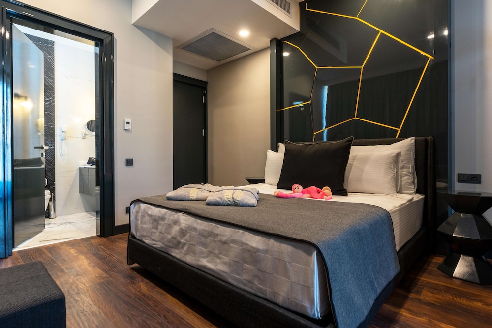 غرفة عائلية بسرير كوين وسرير فردي، Lucky Monkey Hotel 6/10