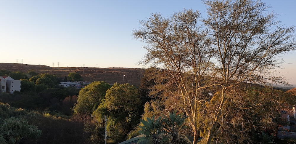 Hadeda Hall Guest house 25/33
