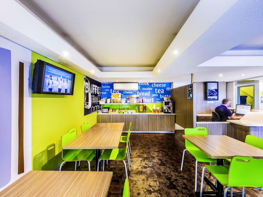 Ibis Budget Fawkner 45/51