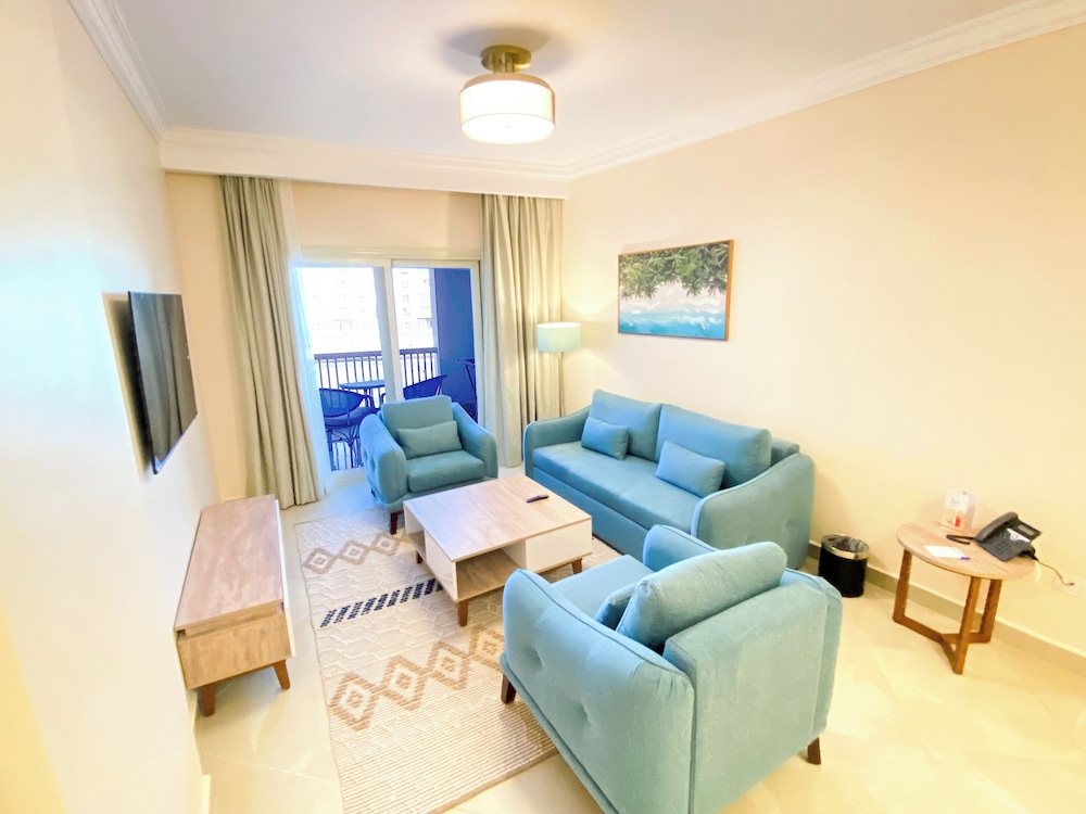 Azur One Eleven – New Alamein 43/70
