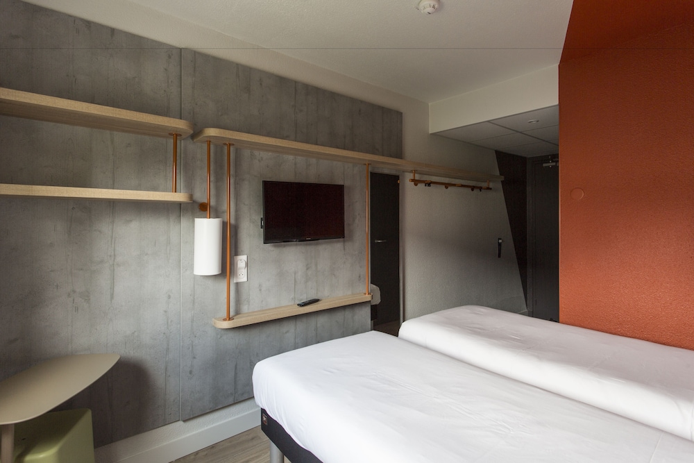 ibis budget Senlis 24/50
