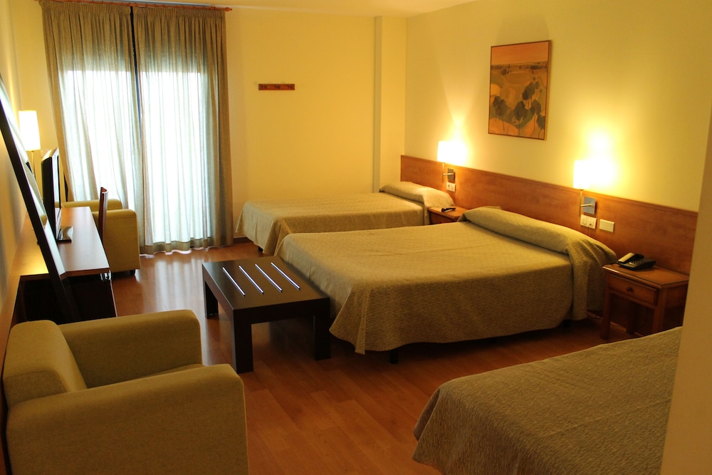 Hotel Flora Parc 20/48