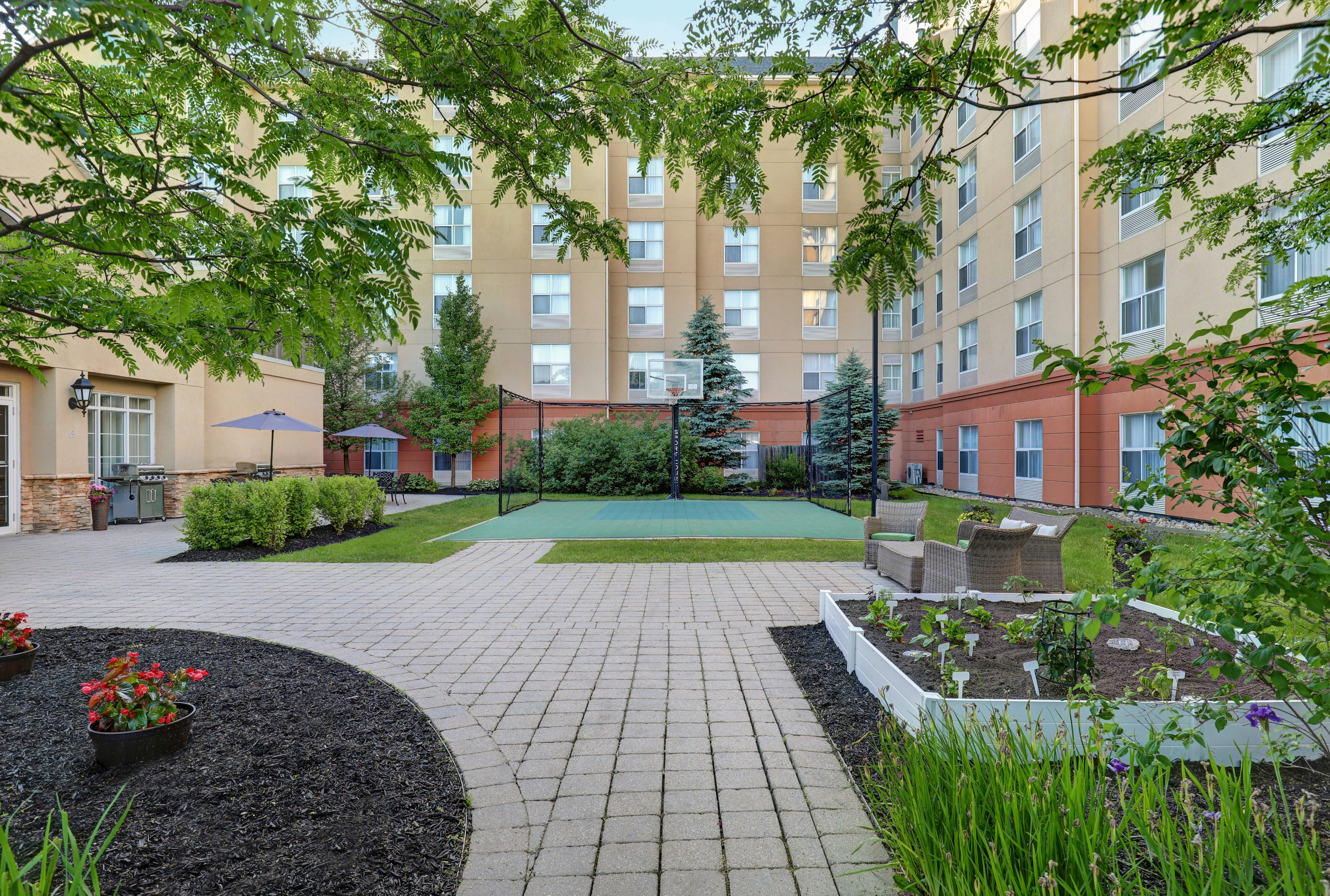 Homewood Suites by Hilton Cambridge-Waterloo, Ontario 20/20