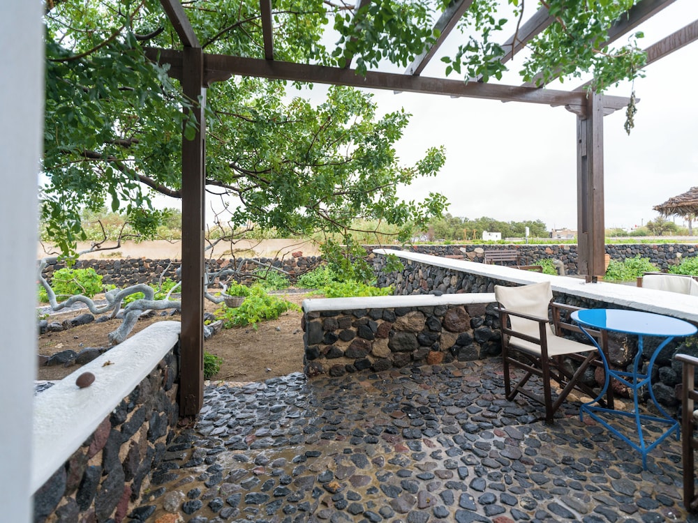 Anna Traditional Apartments 34/68