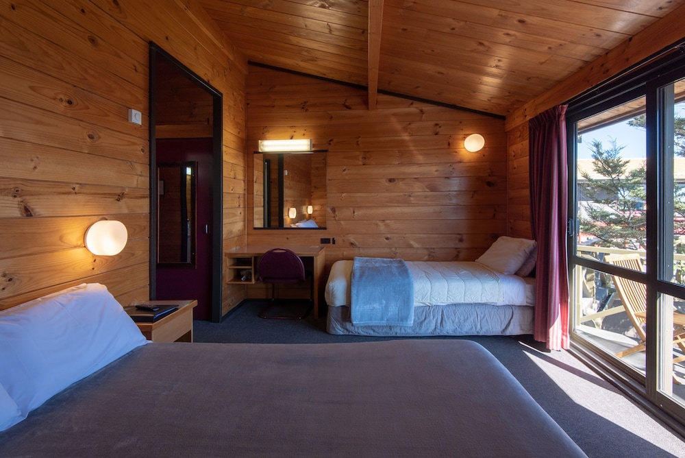 Skotel Alpine Resort 30/72