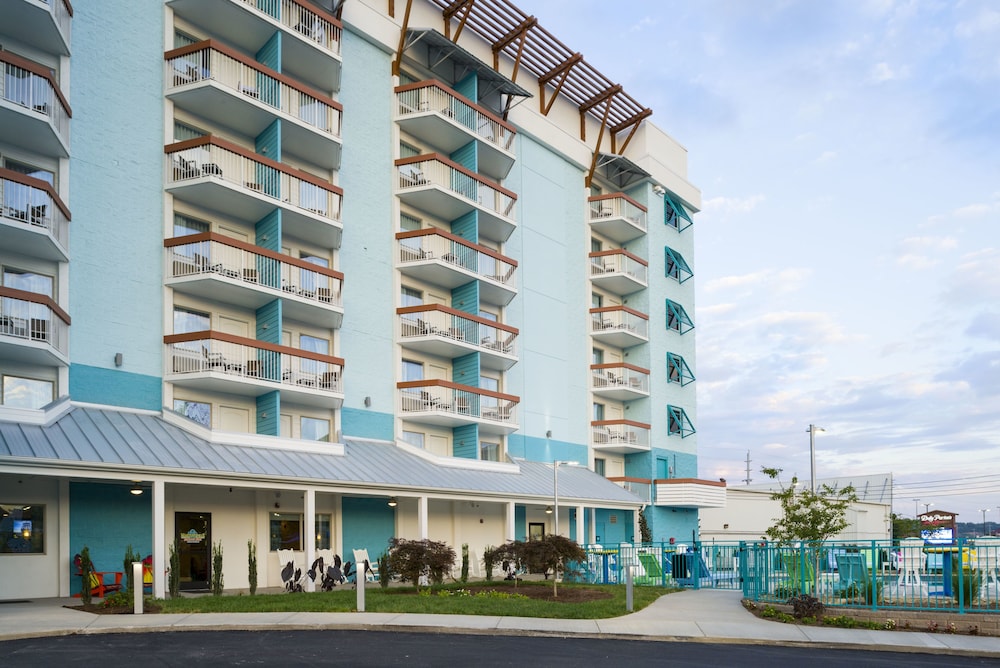 Margaritaville Island Inn 8/60