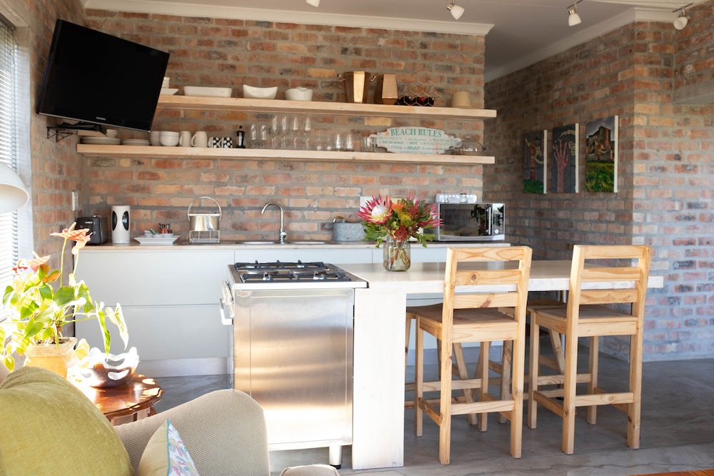Stay at Friends (Guest house) 36/50