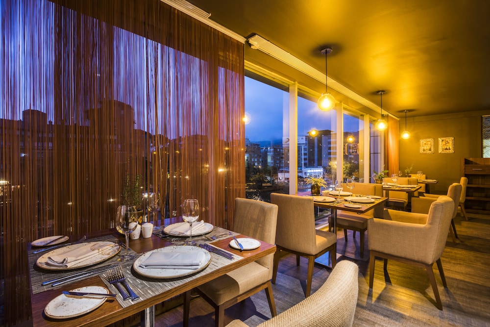 Sonesta Hotel Bogota 33/50