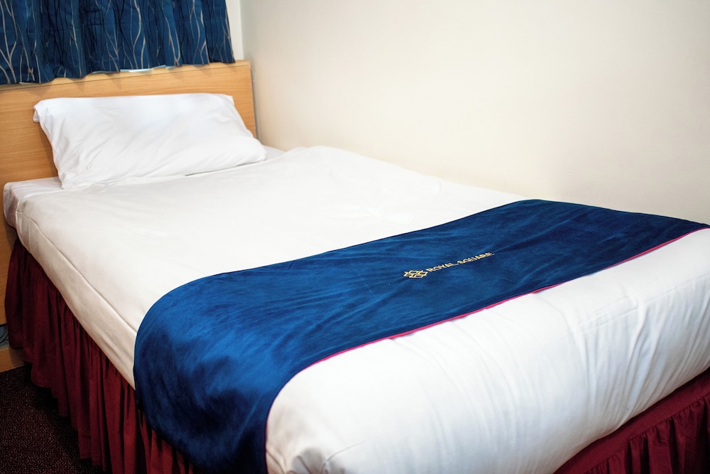 غرفة عائلية بسرير مزدوج وسرير فردي، Royal Square Hotel - NEC & Birmingham Airport 4/7