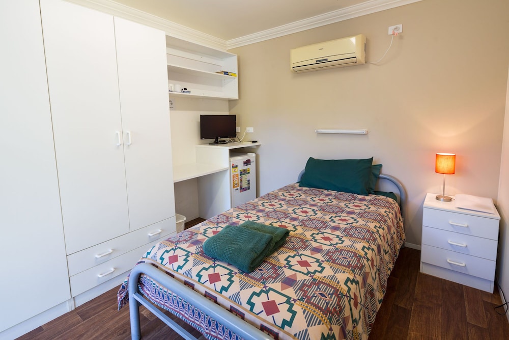 KIPARA TROPICAL RAINFOREST RETREAT 20/65