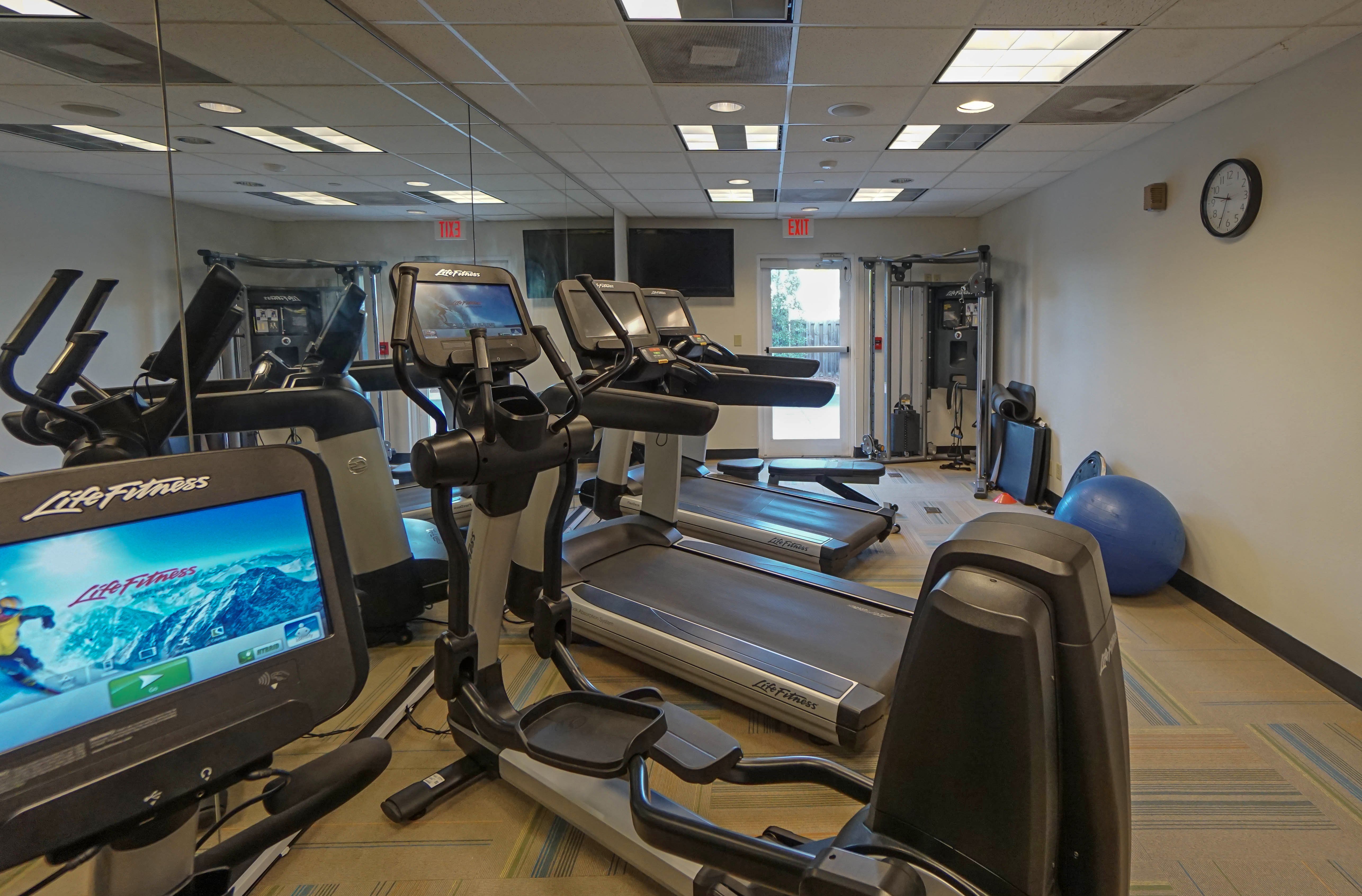 Holiday Inn Express Hotel Suites Savannah Midtown 35/81