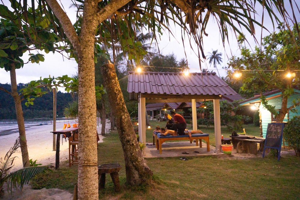 I-Lay House Koh Kood 38/50