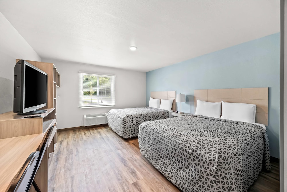 WoodSpring Suites Jackson Hub City 28/63