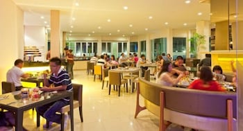 Blanco Apartment Hotel 49/59