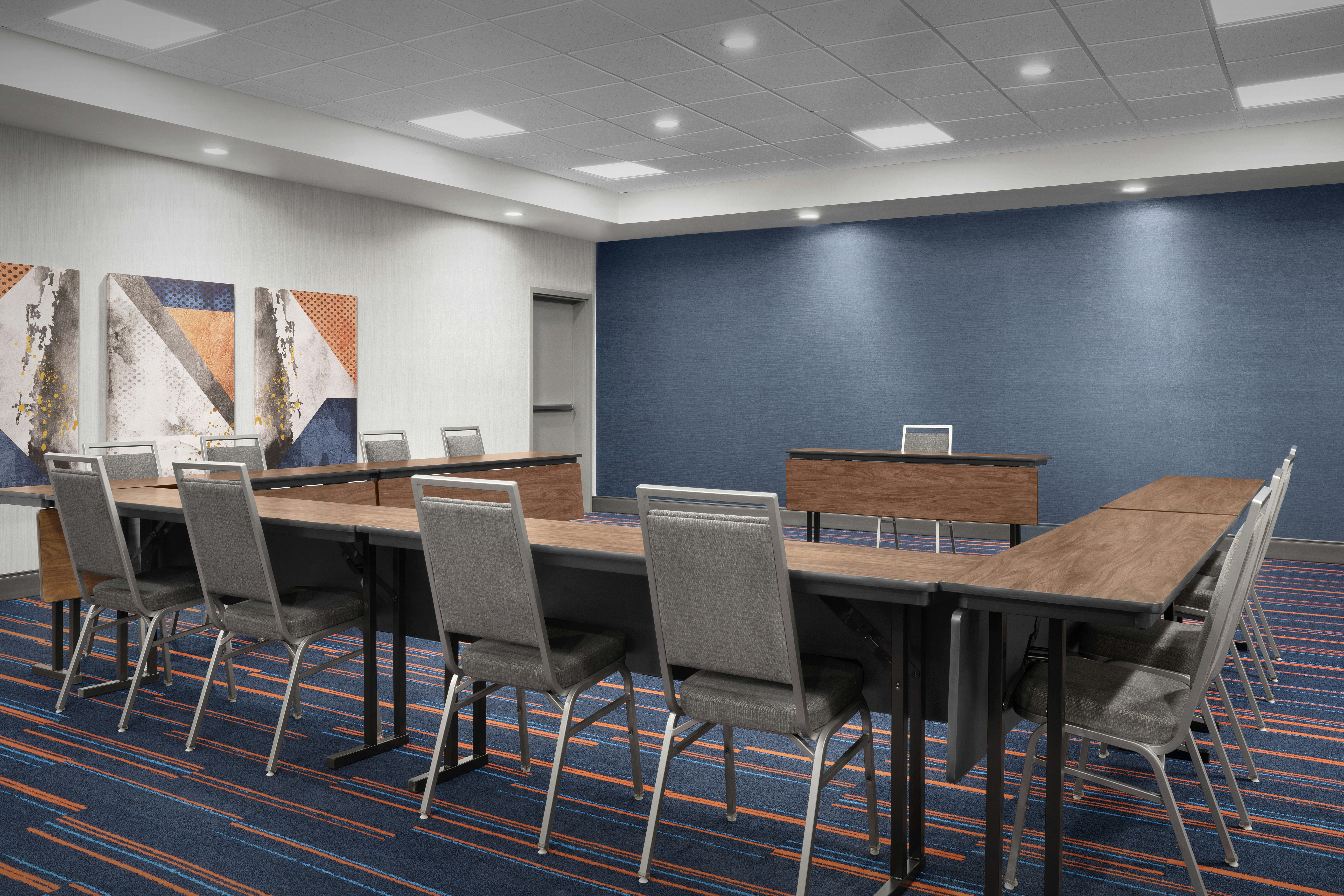 Hampton Inn & Suites Williston 17/18
