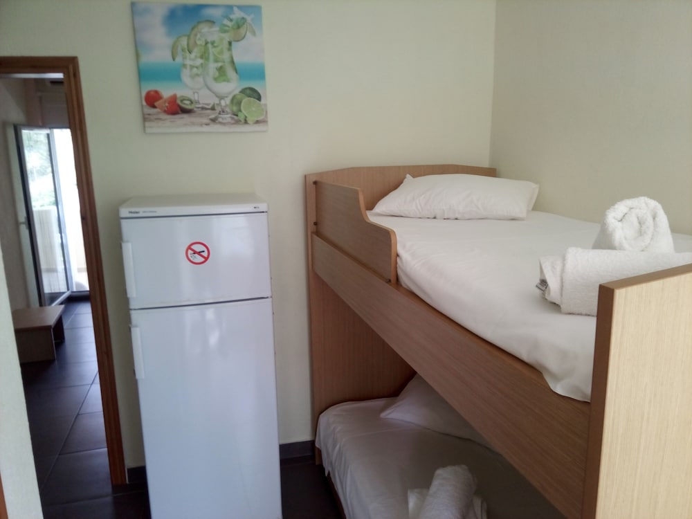 Nikos Apartments photo3
