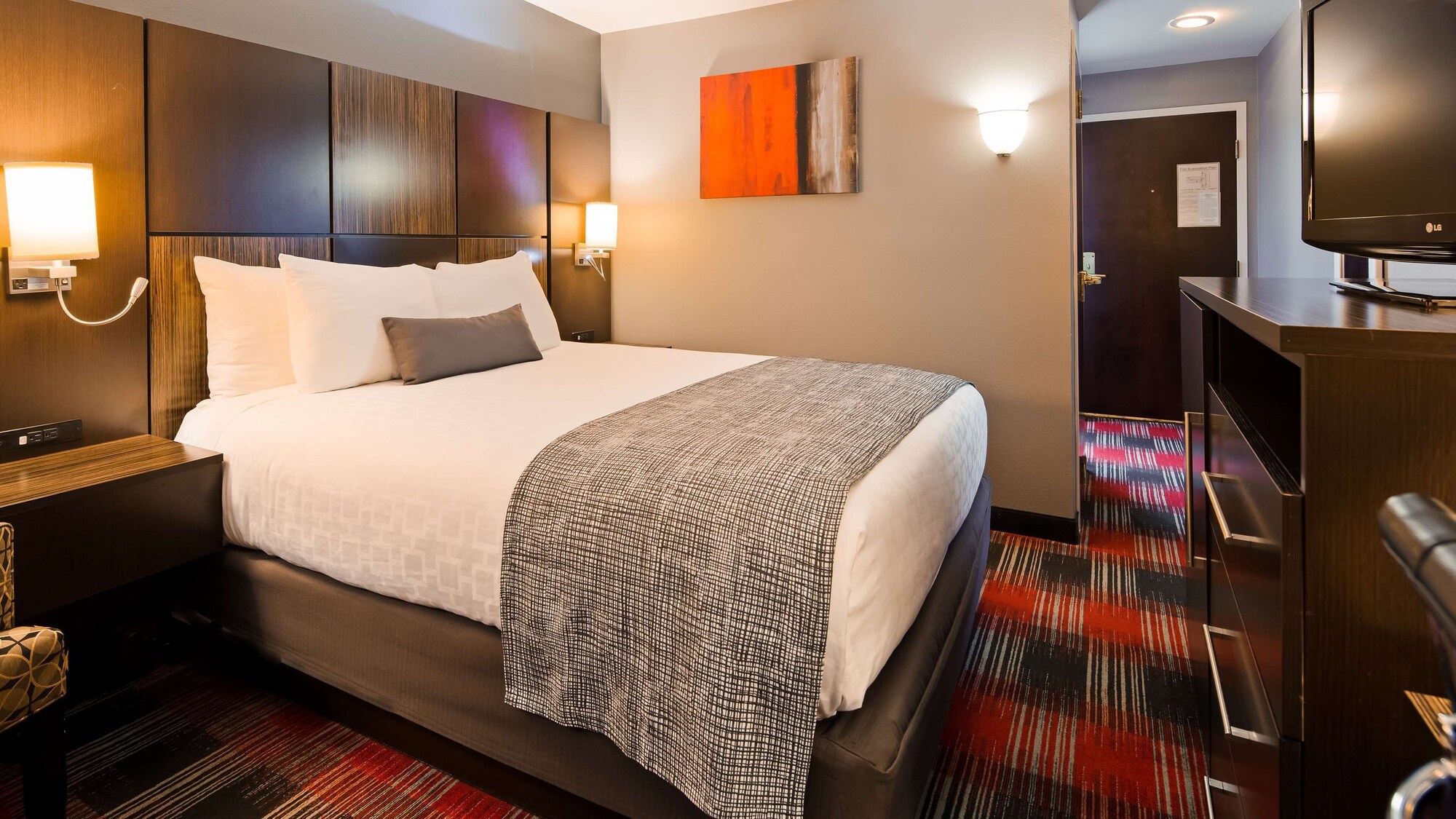 Standard, Queen Bed, Best Western Plus Fairfield Hotel 3/6
