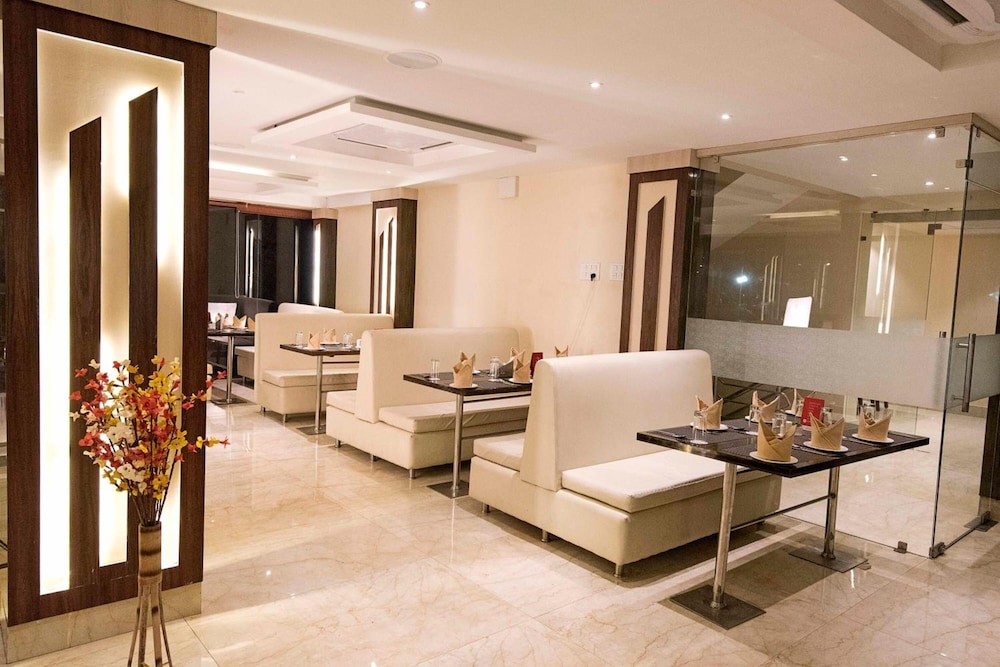 Regenta Inn Larica Ct 55/68