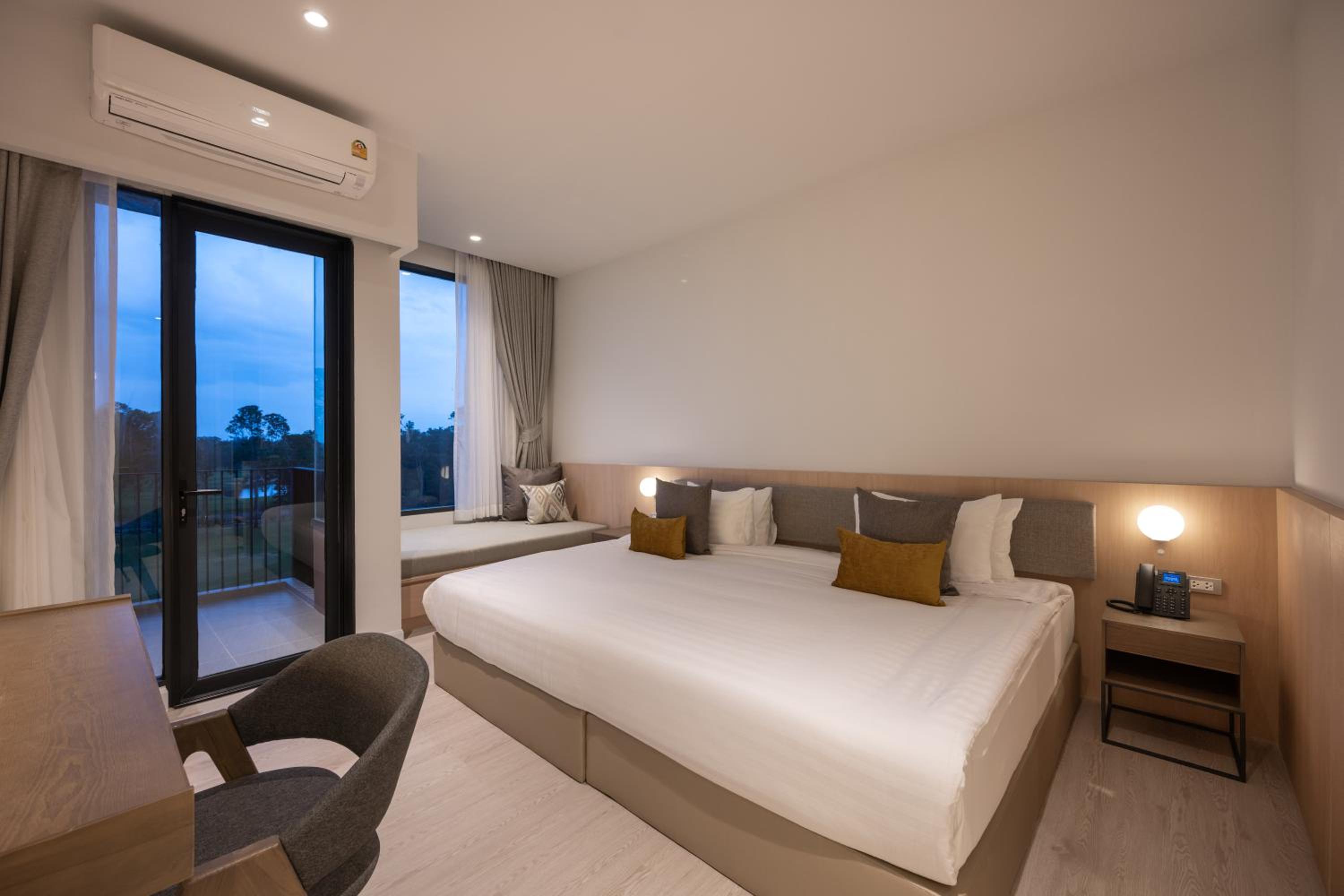 غرفة سوبيريور بسرير مزدوج أو سريرين منفصلين، Sappaya Hotel by Lotus Valley Golf Resort 8/10