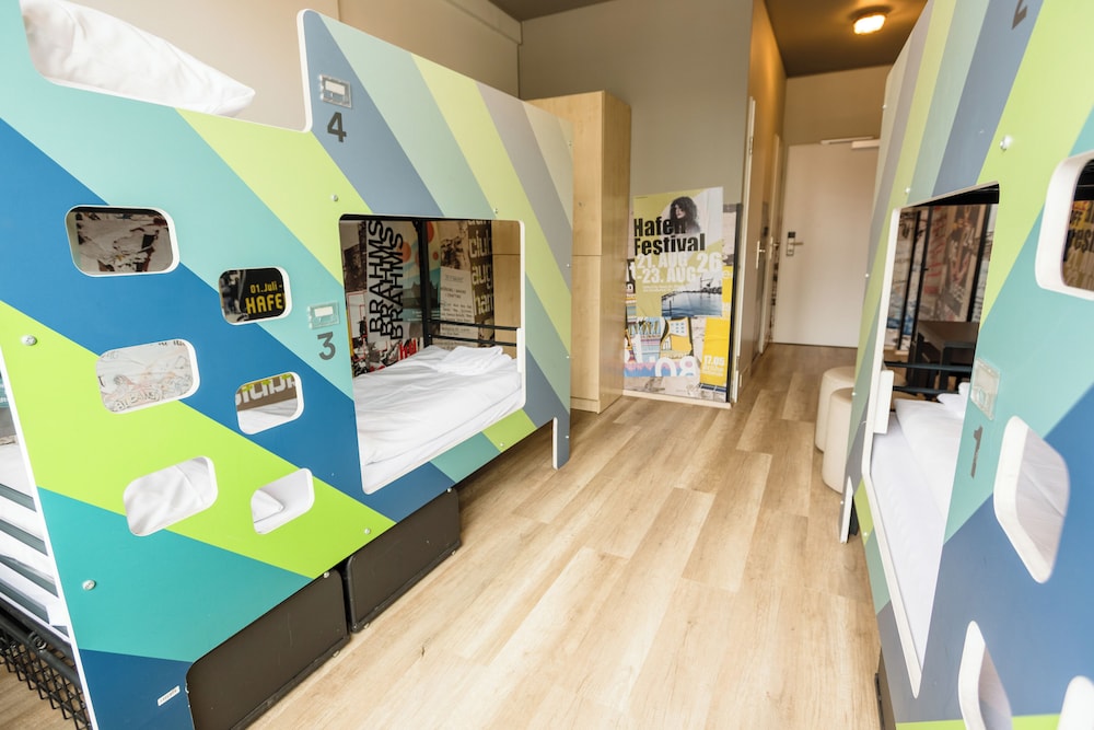 MIXED DORM, 4 BEDS