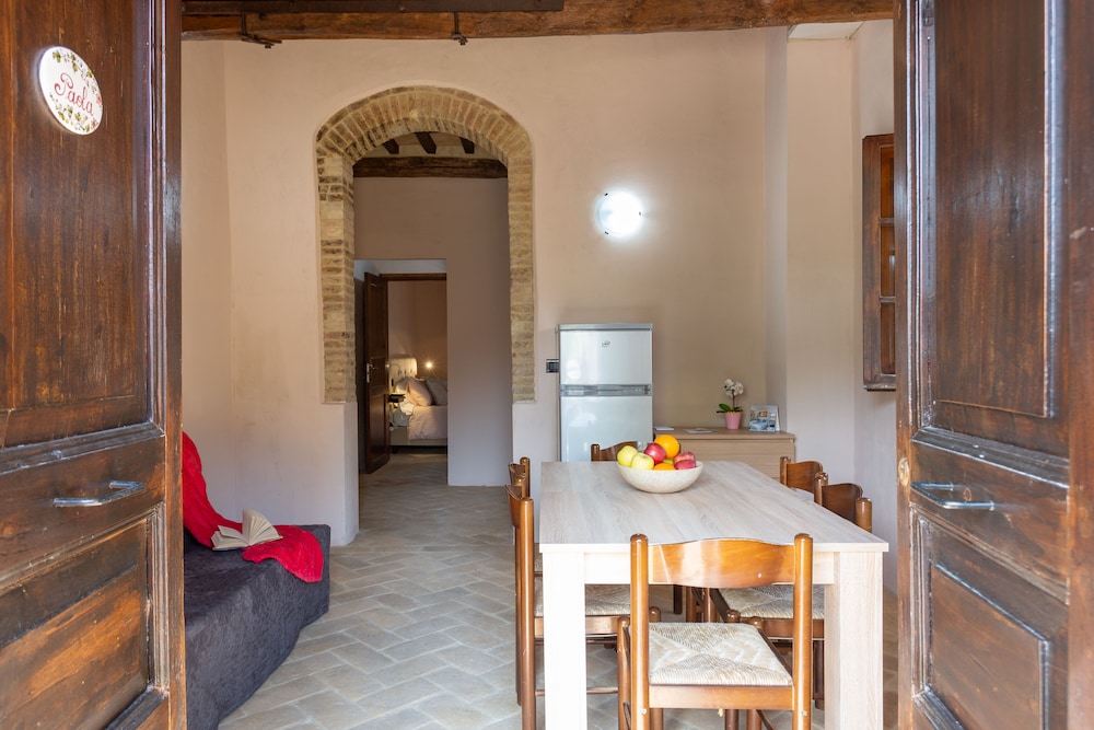 GH Borgo Pulciano 11/50