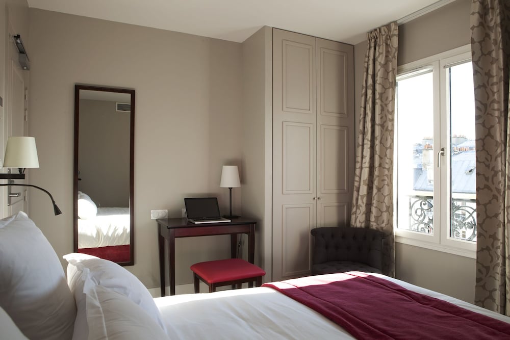 COURTYARD, SUPERIOR, DOUBLE BED, WITH VIEW