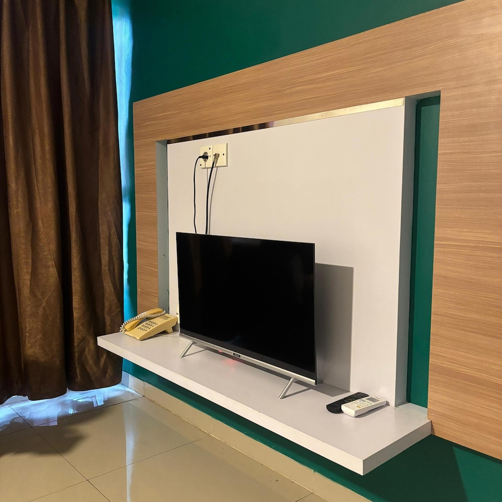 Kyriad Hotel Haka Makassar 19/23