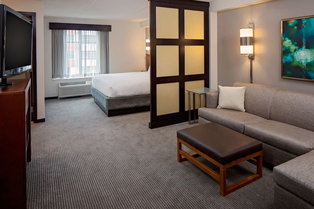 Hyatt Place Pittsburgh-North Shore 22/41