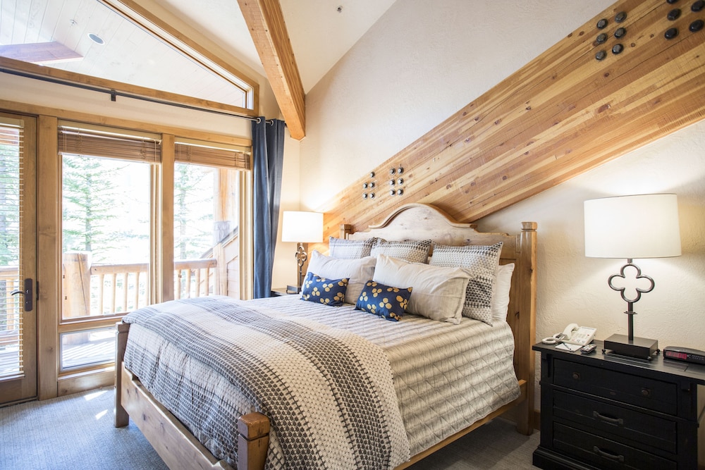 Deer Valley's Signature Collection 22/74