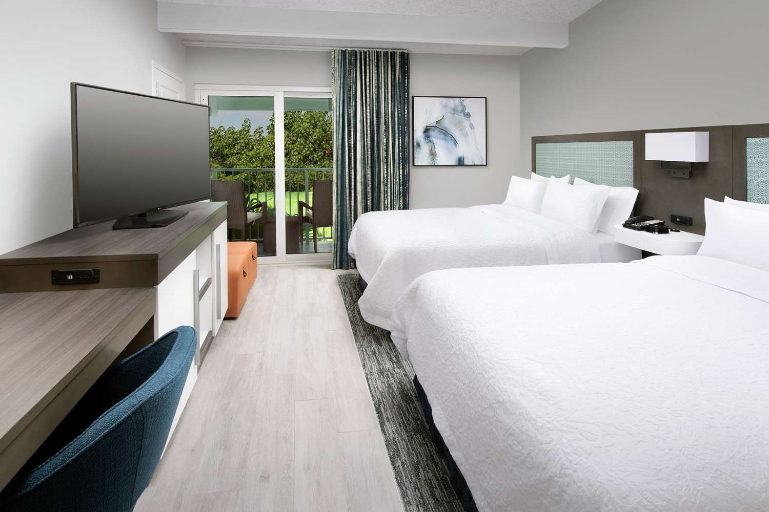 Room, Queen Bed, Balcony