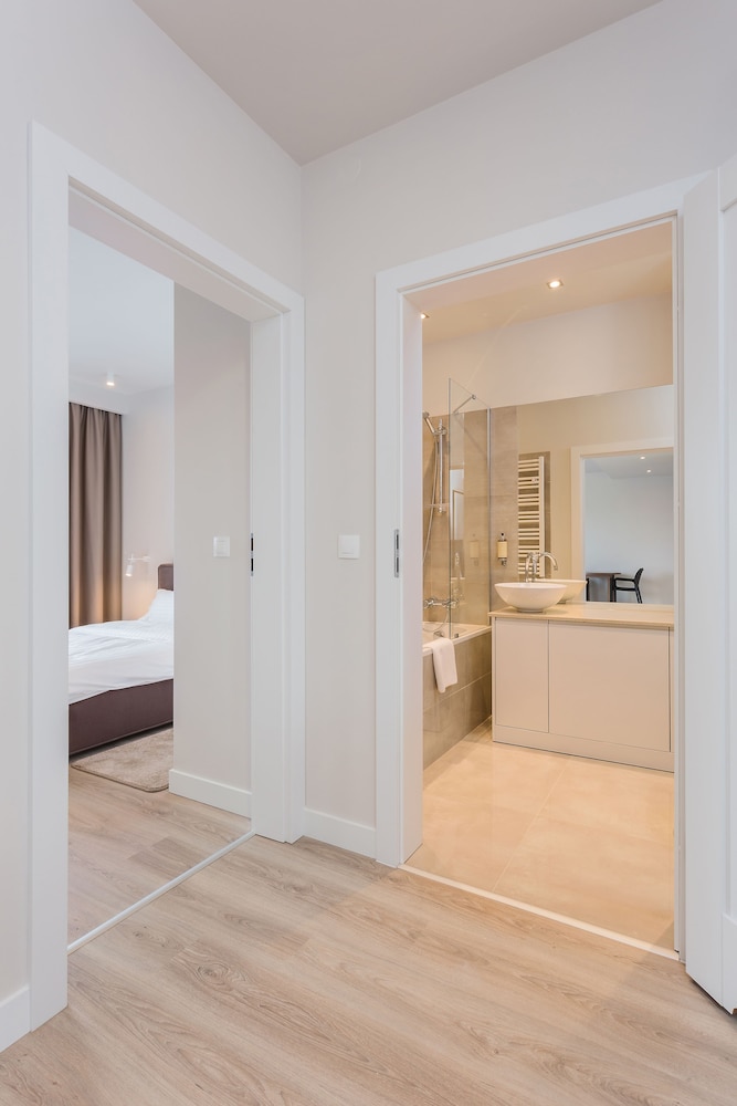 Platinum Residence Mokotow 12/42