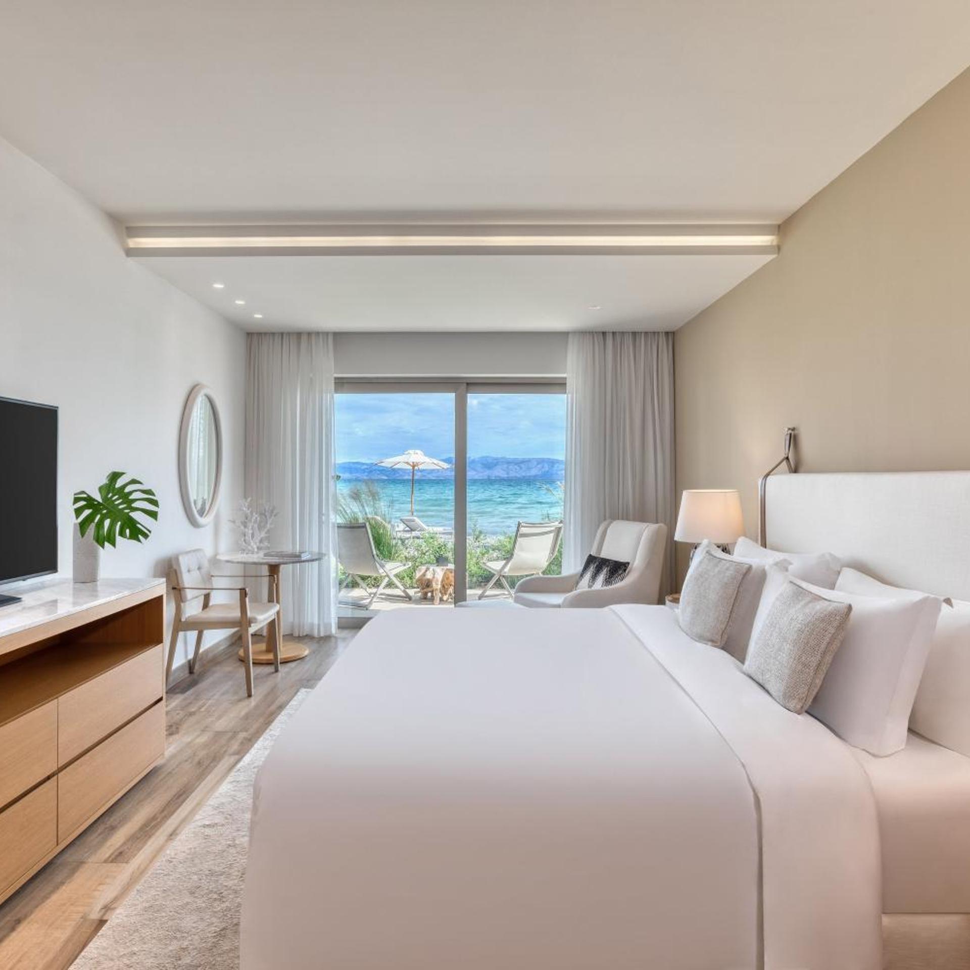 EMERALD, SUITE, BEACH FRONT