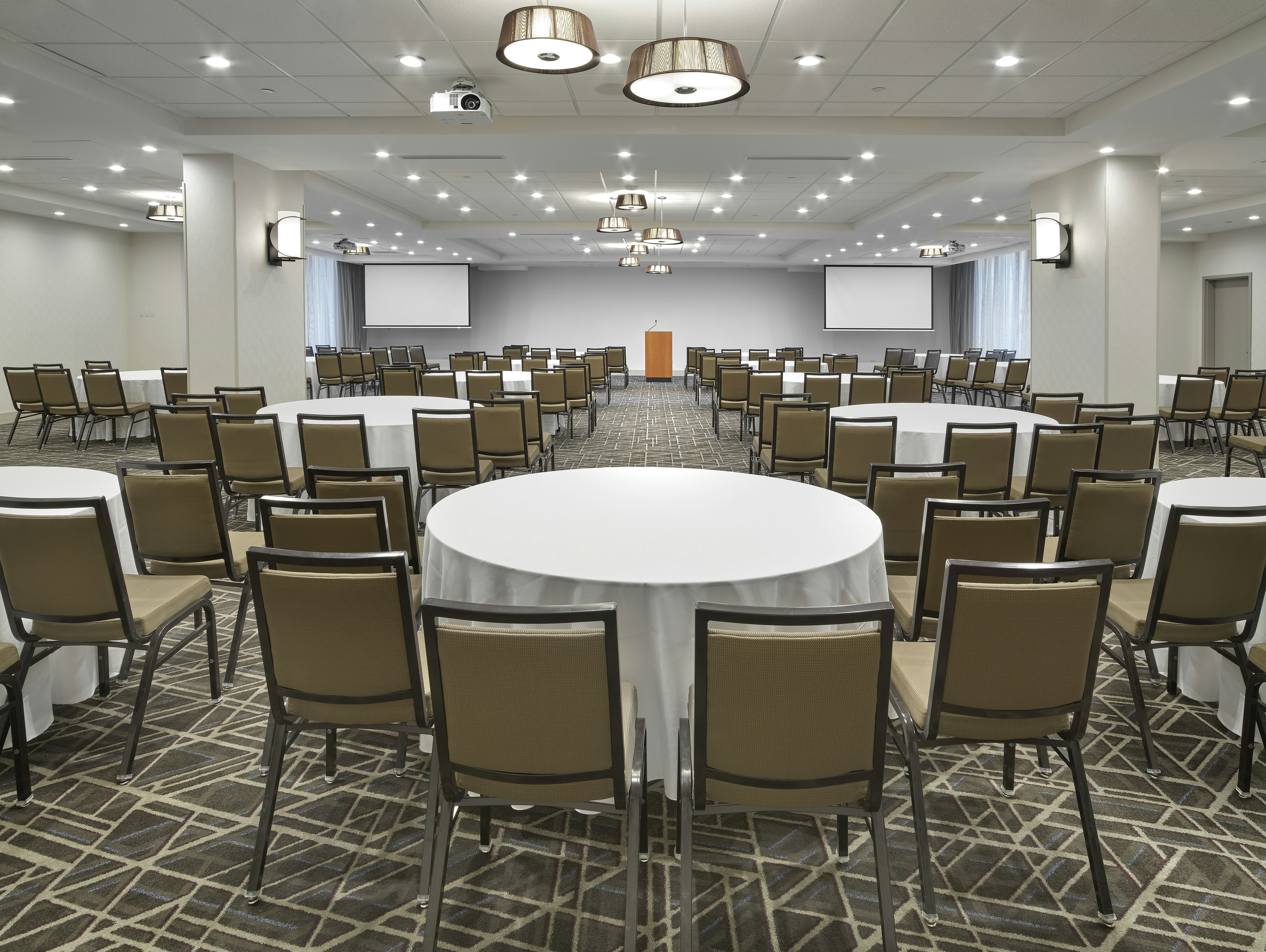 DoubleTree by Hilton Edmonton Downtown 47/50