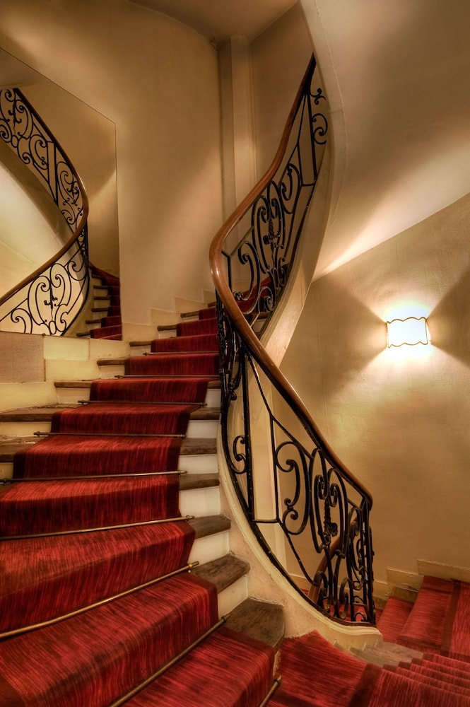 Hotel Baudelaire Opera 45/72