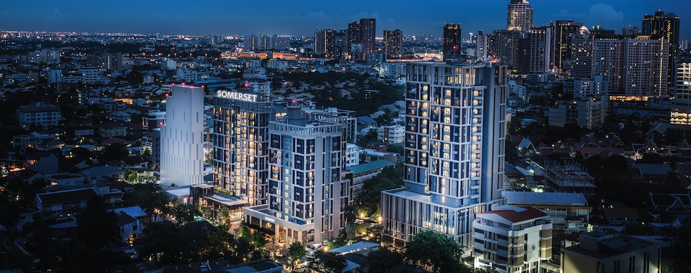 Somerset Ekamai Bangkok 25/74