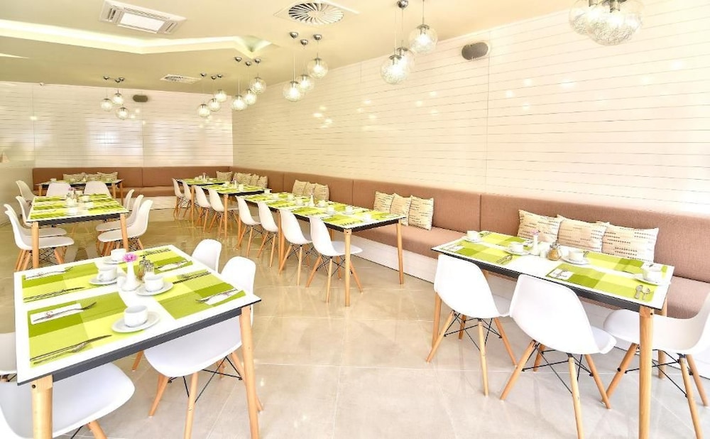 Grifid Hotel Foresta 24/40