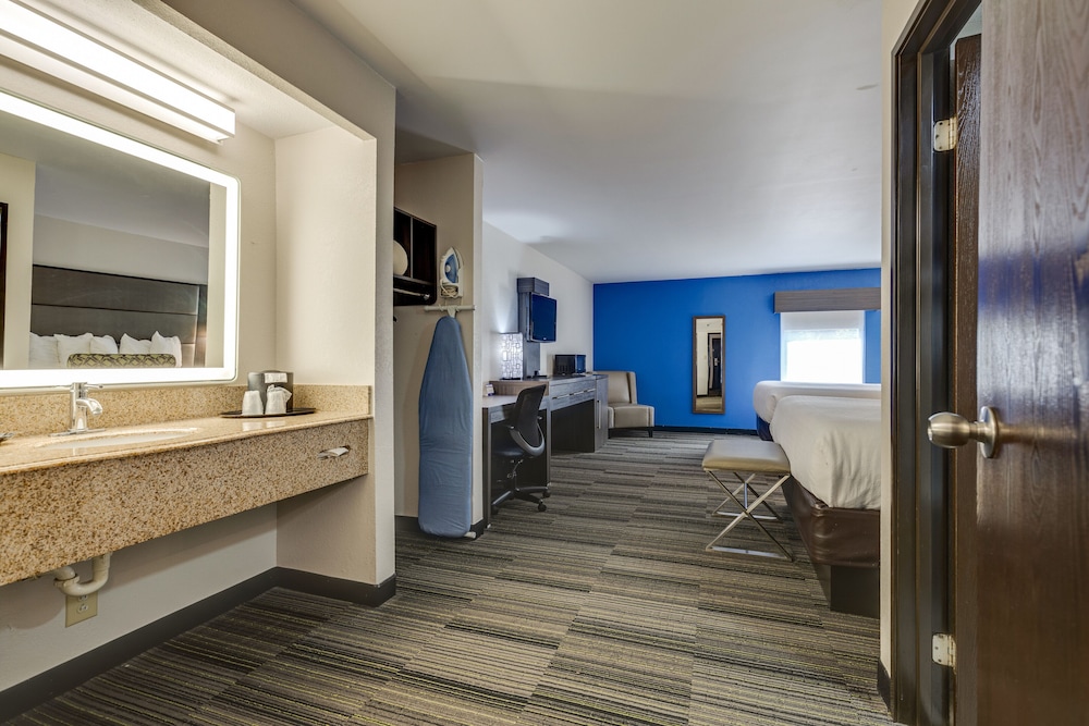 Alexis Inn and Suites Nashville Airport 11/40