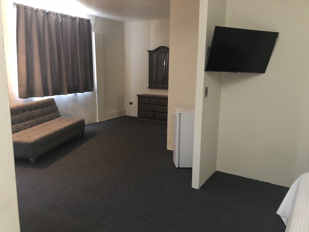 Hotel Plaza Del Arco 36/50