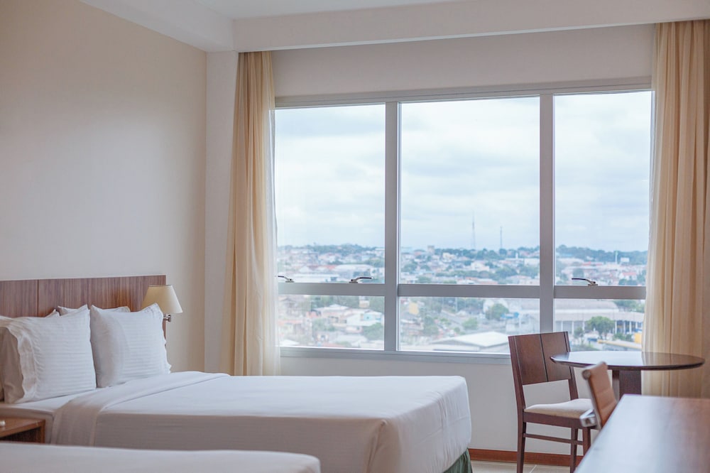 غرفة بريميوم بسرير فردي، Holiday Inn Manaus 2/8