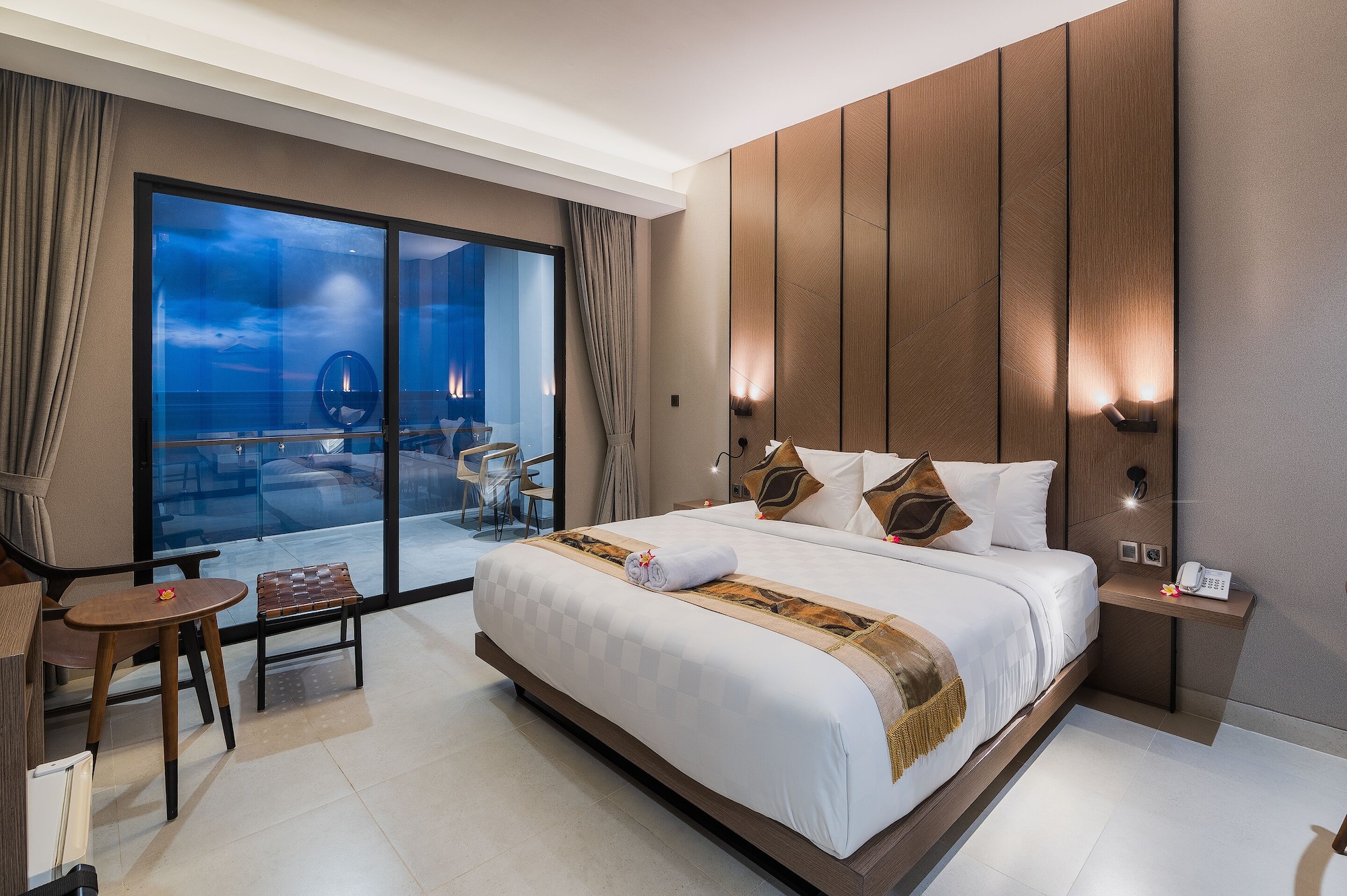 SUPER, DELUXE, DOUBLE BED, SEA VIEW
