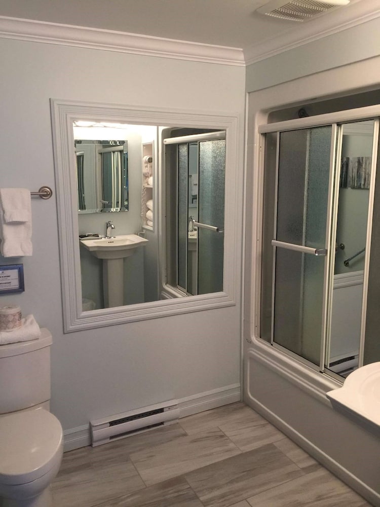 Dannys Hotel Suites Surestay Collection By Best Western 7/47
