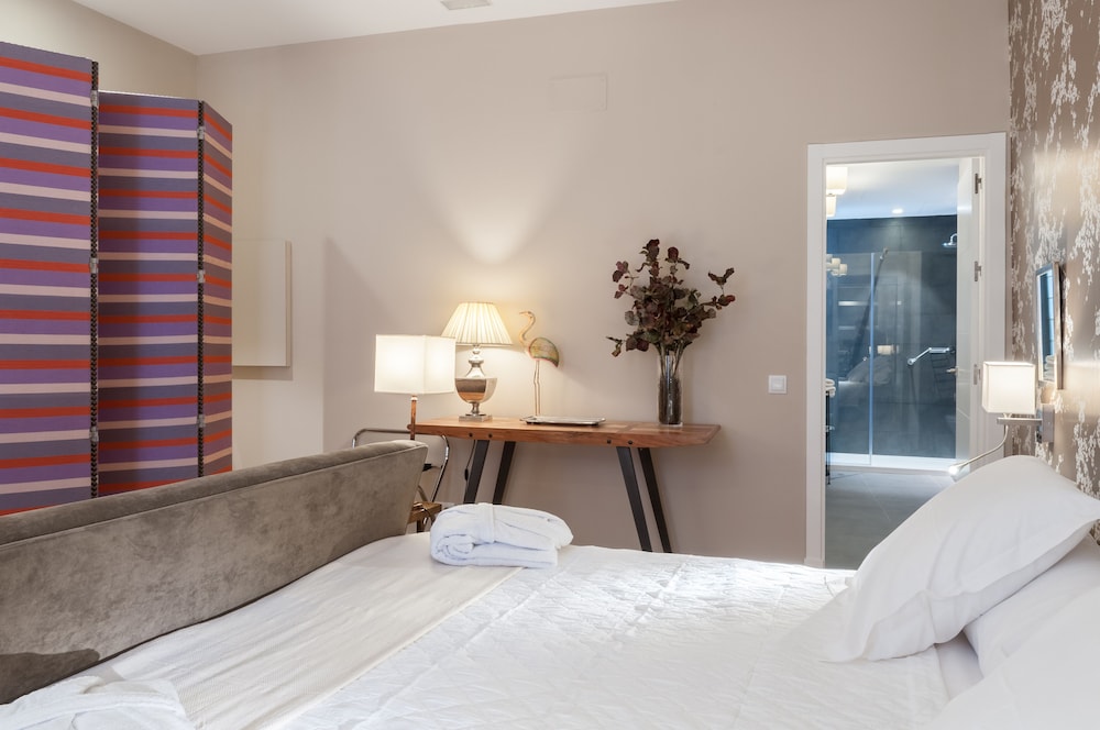 Suites Murillo Segovias 33/82
