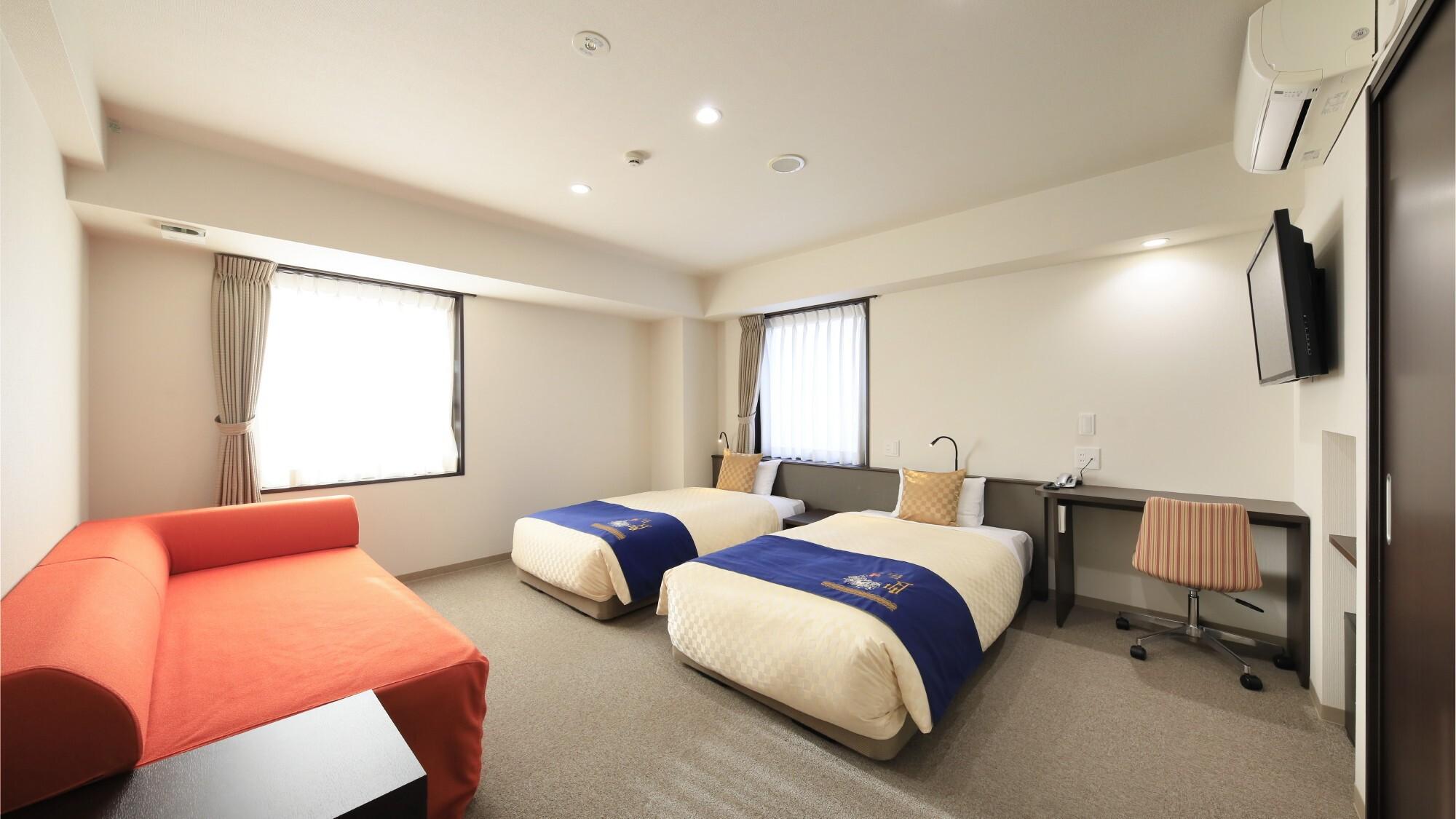 Room, Twin Beds, Large