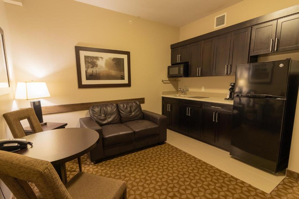 The Kanata Inns Whitecourt 23/32