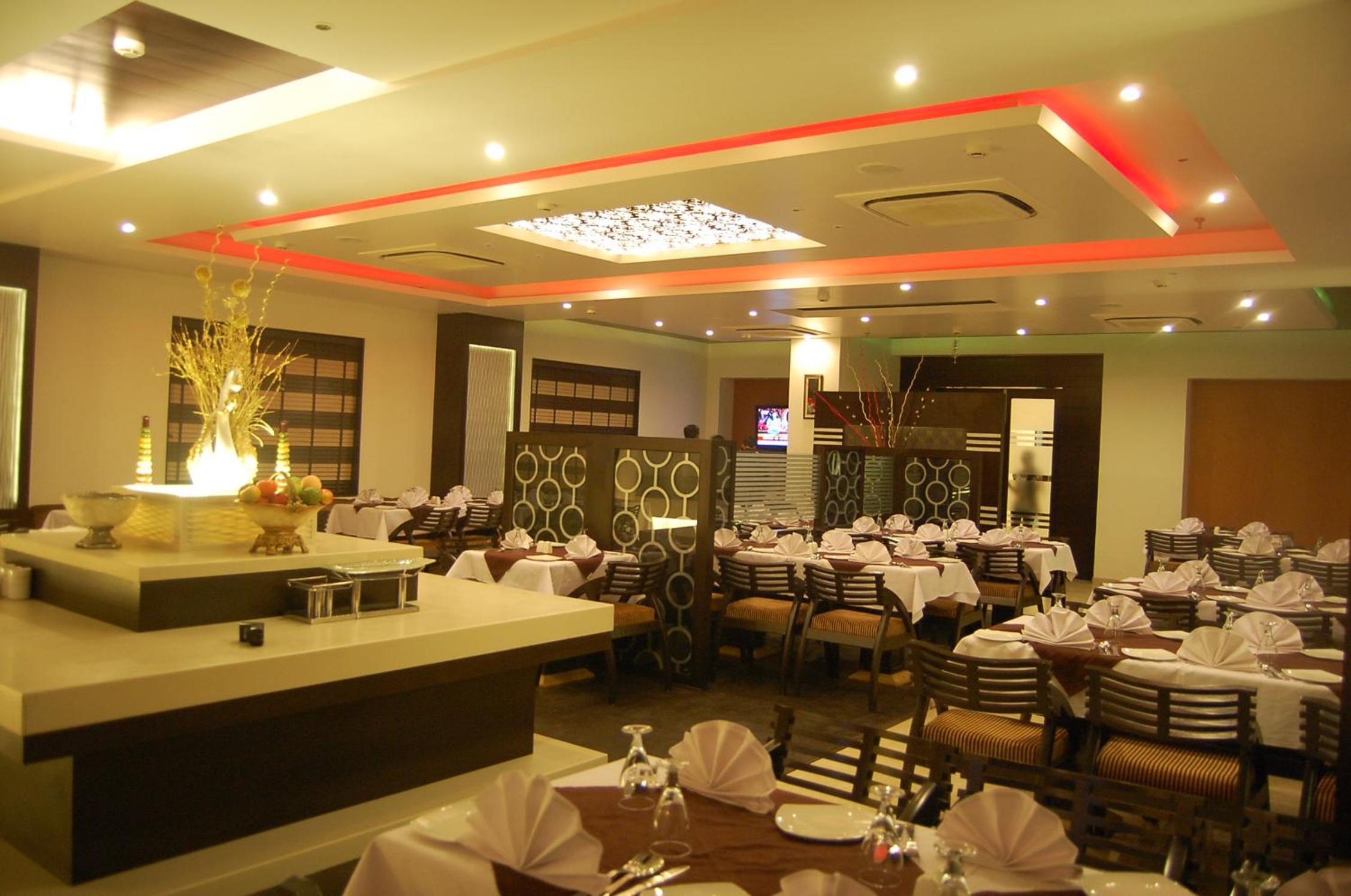 Hotel Royale Ambience 24/32