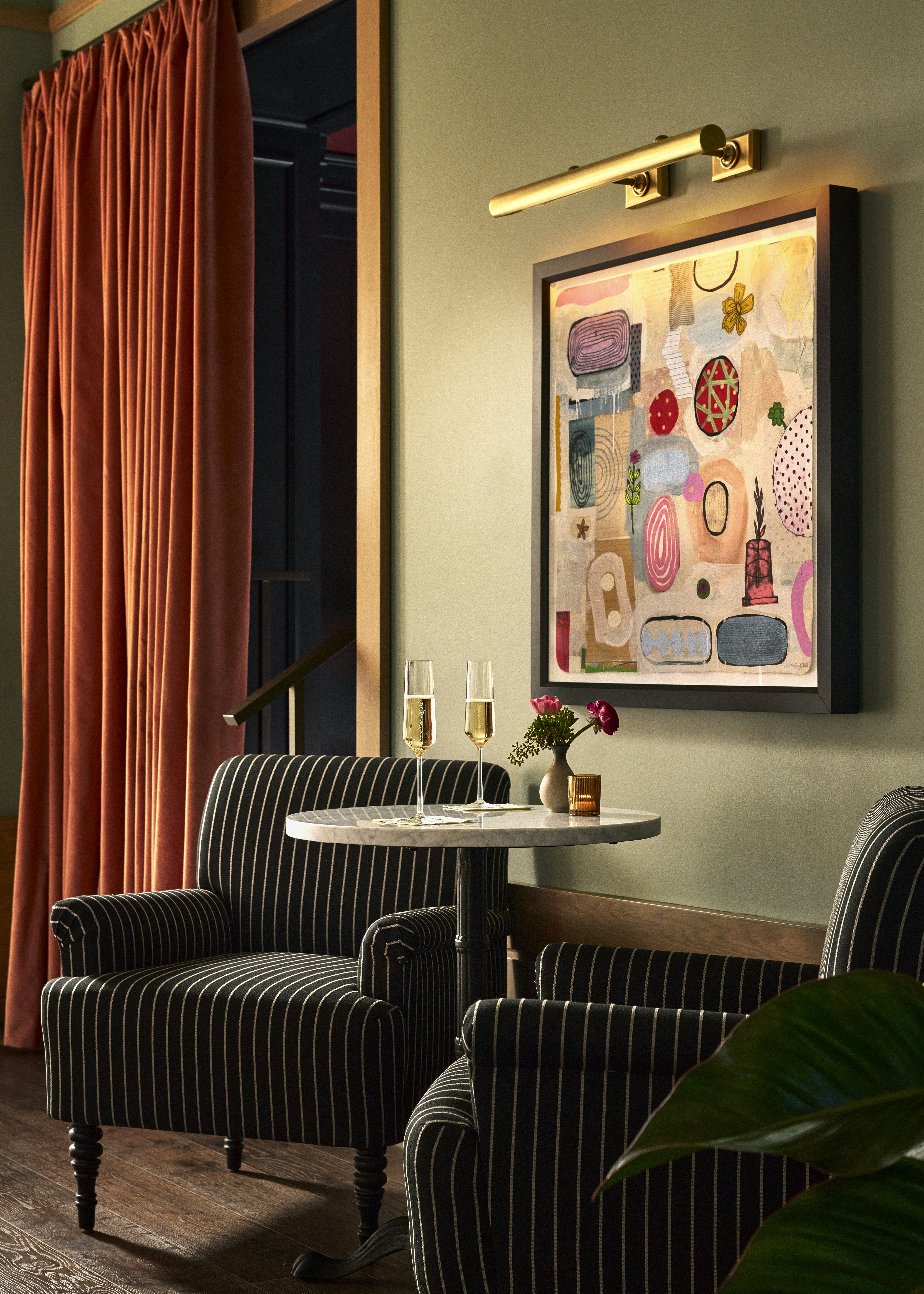 Fidelity Hotel 43/50