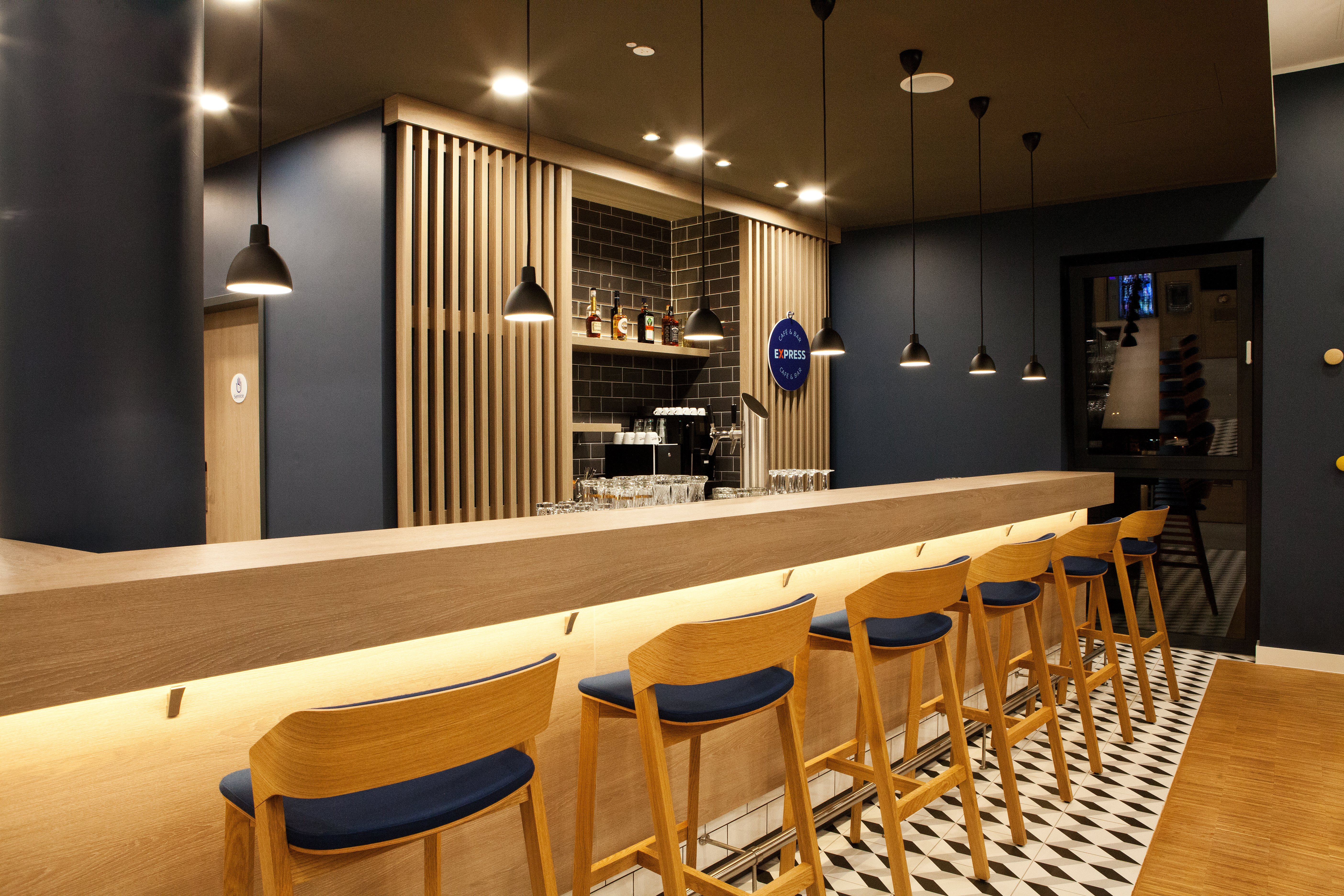 Holiday Inn Express Darmstadt 27/50