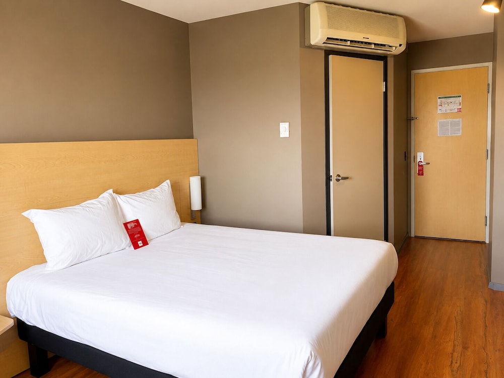 Ibis Aguascalientes Norte 26/56